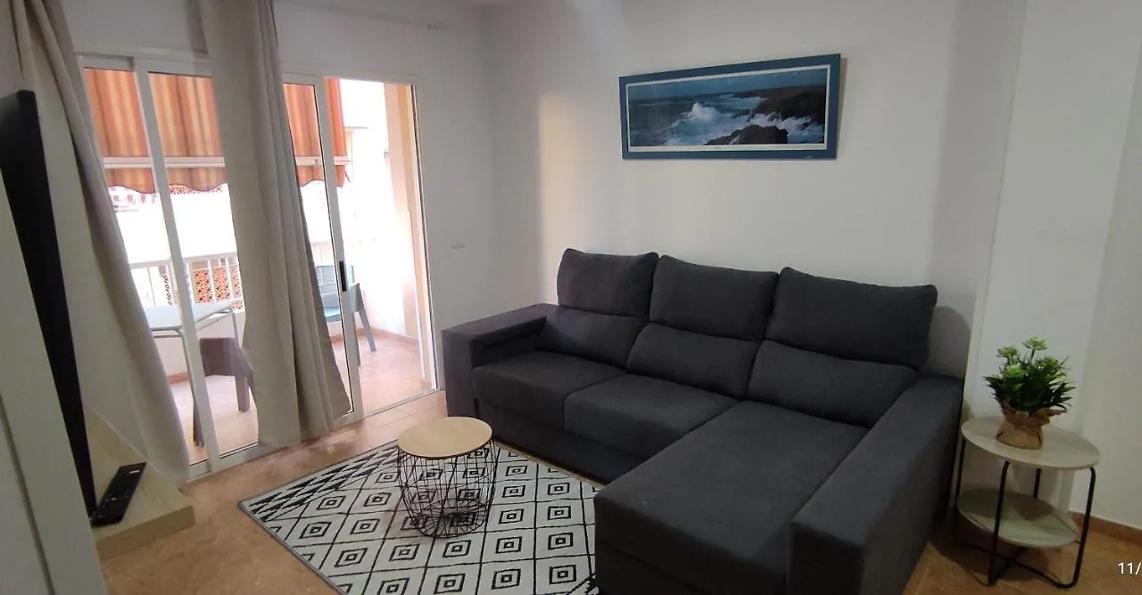 Casa Roberto Candelaria,Parking,Air,Wifi 坎德拉里亚